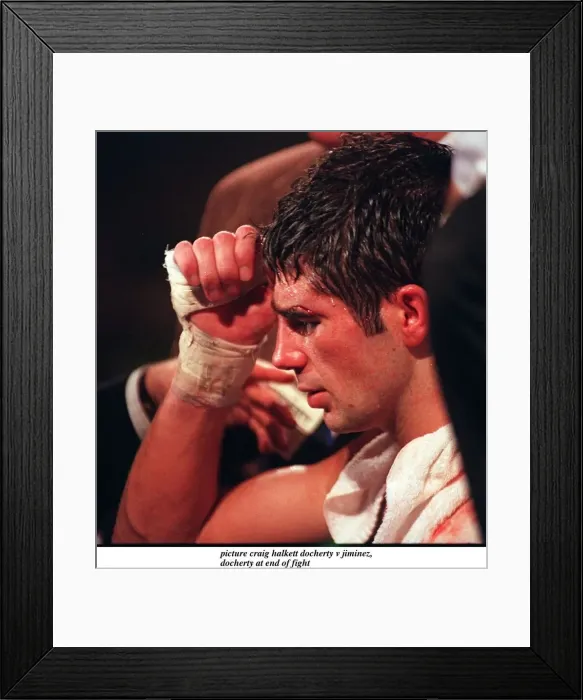 Framed Print : Drew Docherty of Scotland at the end of his WBO World Bantamweight title fight against Framed Print : Drew Docherty of Scotland at the end of his WBO World Bantamweight title fight against