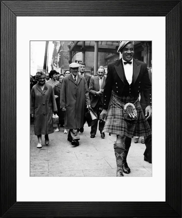 Framed Print : Sonny Liston World Boxing Champion walking in Glasgow, Scotland