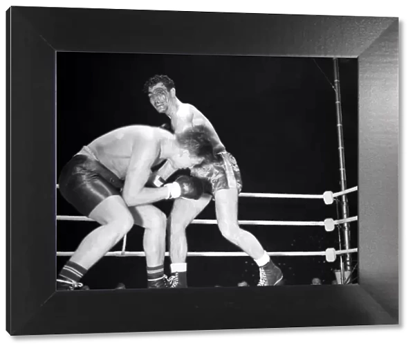 Jack Gardner in his fight with Brio 04  /  06  /  1951