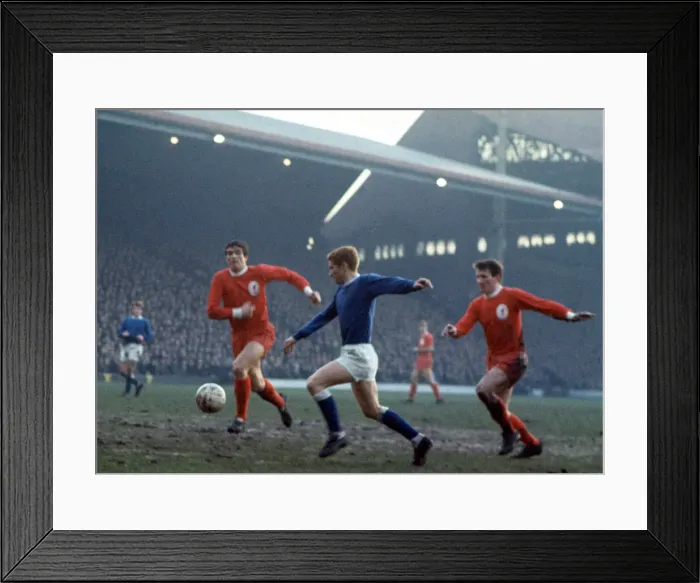 Framed Print : English League Division One match at Anfield Liverpool 0 v Everton 0 Framed Print : English League Division One match at Anfield Liverpool 0 v Everton 0