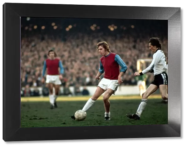 Harry Redknapp of West Ham United in action during the FA Cup Fourth Round Replay match