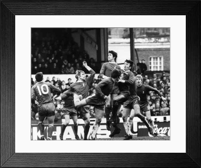 Framed Print : Chelsea v. Liverpool, league match at Stamford Bridge January 1969