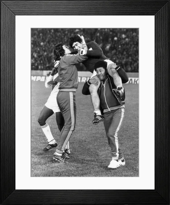 Framed Print : World Cup 1978. Peru v Scotland. Peruvian goalkeeper Ramon Quiroga is mobbed by Framed Print : World Cup 1978. Peru v Scotland. Peruvian goalkeeper Ramon Quiroga is mobbed by
