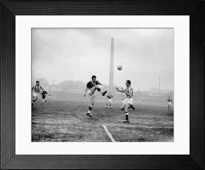 Framed Print : FA Cup Fourth Round match at St Georges Lane. Worcester City 2 v Liverpool 1 Framed Print : FA Cup Fourth Round match at St Georges Lane. Worcester City 2 v Liverpool 1