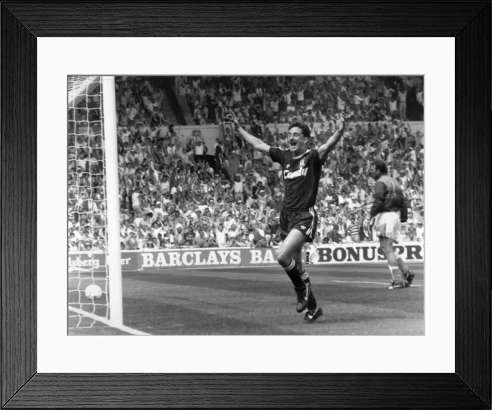 Framed Print : Liverpool FC player John Aldridge celebrates his Wembley goal against Everton in the FA