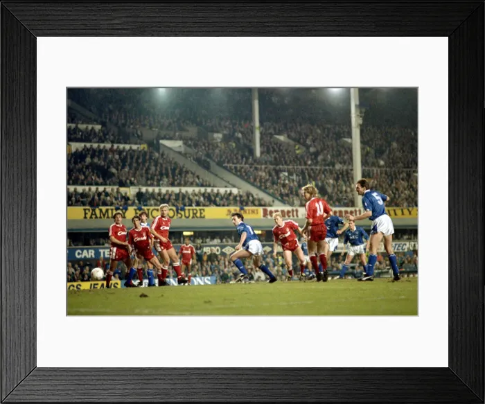 Framed Print : FA Cup Fifth Round replay at Goodison Park. Everton 4 v Liverpool 4 after extra