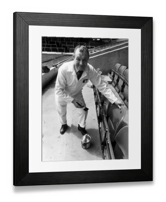 Framed Print : Liverpool FC manager Bob Paisley wearing overalls from new team sponsors Crown Paints