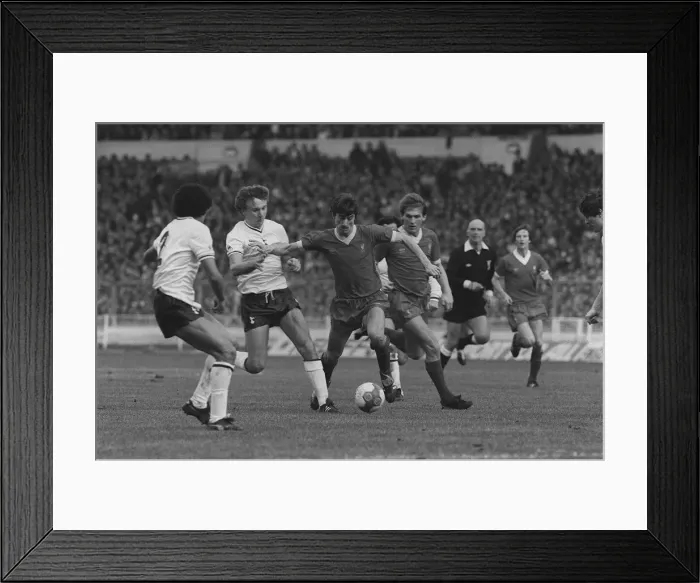 Framed Print : 1982 Milk Cup Final at Wembley Stadium. Liverpool 3 v Tottenham Hotspur 1