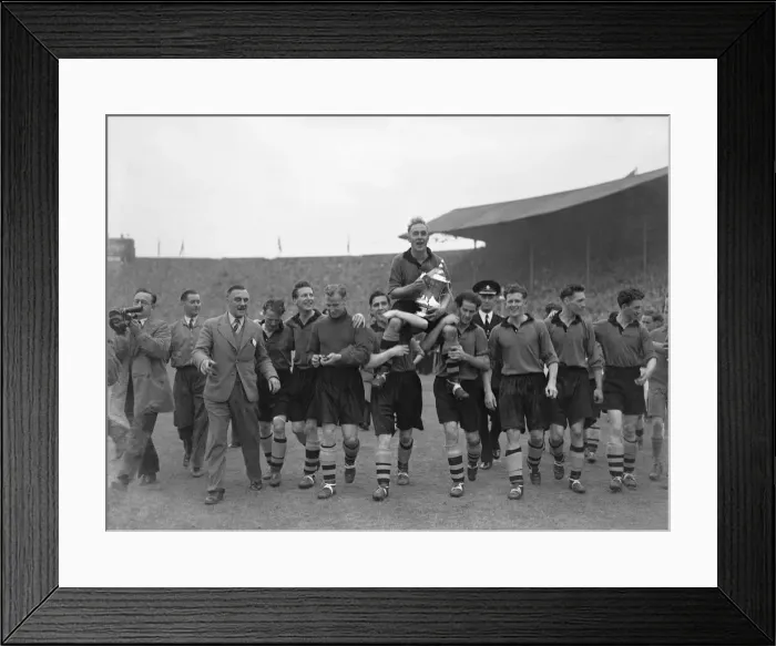 Framed Print : 1949 FA Cup Final at Wembley Stadium Wolverhampton Wanderers 3 v Leicester City 1 Framed Print : 1949 FA Cup Final at Wembley Stadium Wolverhampton Wanderers 3 v Leicester City 1