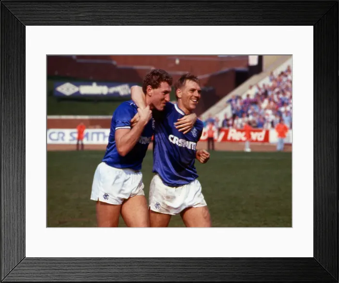 Framed Print : Rangers versus Hearts: Terry Butcher with arm around Graham Roberts April 1987 Framed Print : Rangers versus Hearts: Terry Butcher with arm around Graham Roberts April 1987