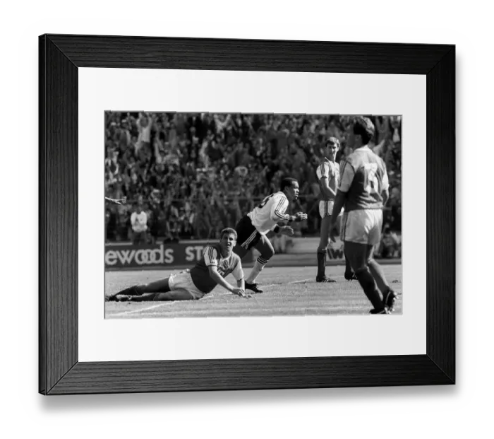 Framed Print : 1988 Littlewoods League Cup Final at Wembley Stadium. Luton Town 3 v Arsenal 2