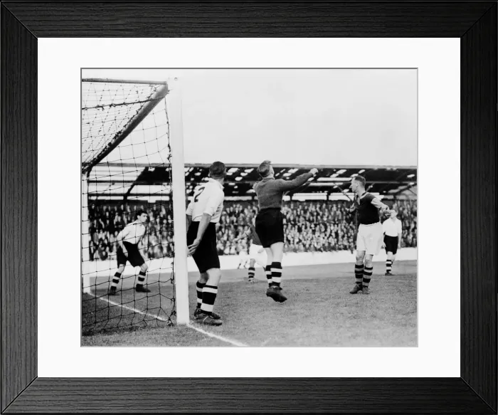 Framed Print : Action during the English league division one match between West Ham United Framed Print : Action during the English league division one match between West Ham United