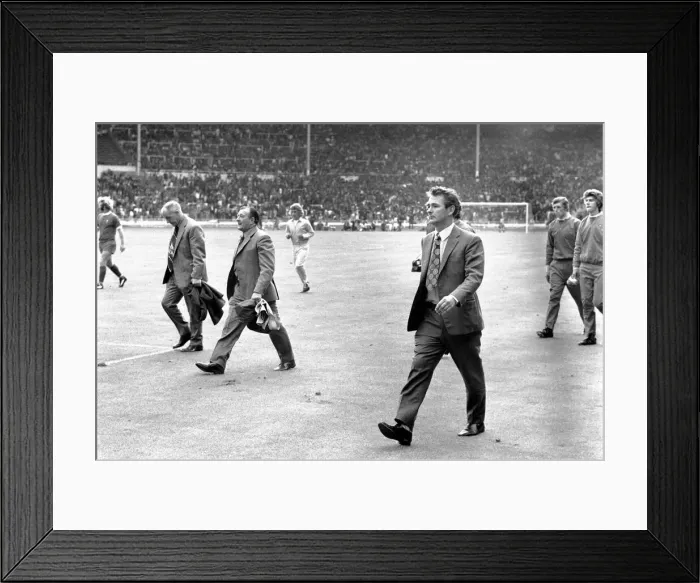 Framed Print : F. A. Charity Shield. Leeds United (1) v. Liverpool (1), Liverpool win 6-5 on Penalties Framed Print : F. A. Charity Shield. Leeds United (1) v. Liverpool (1), Liverpool win 6-5 on Penalties