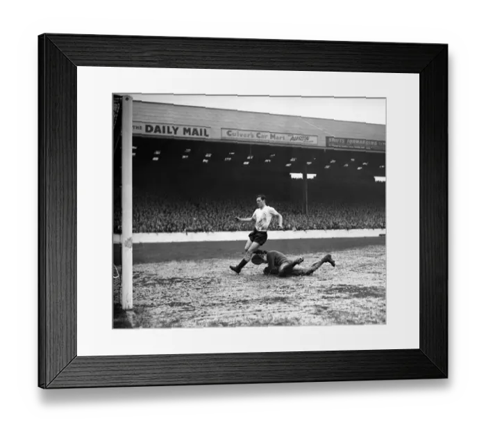 Framed Print : English League Division One match at Maine Road Manchester City 0 v Tottenham