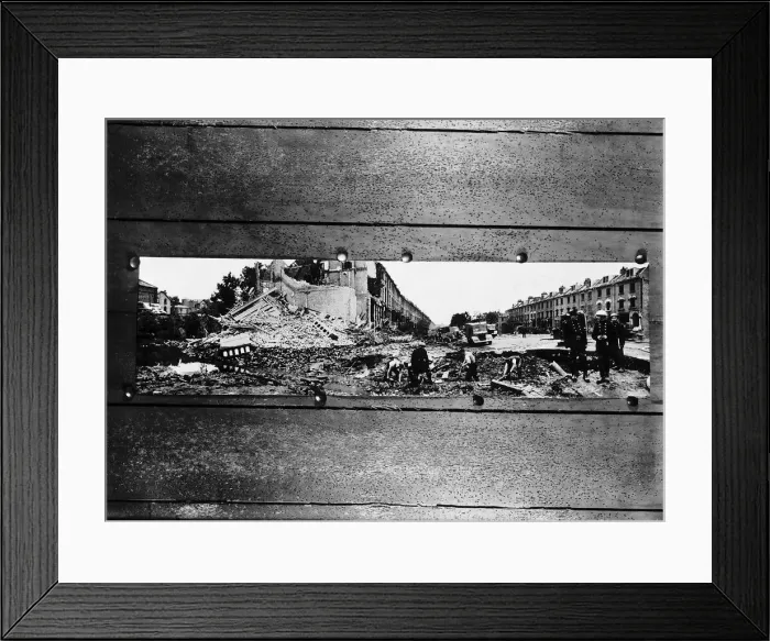 Framed Print : Petherton Road Cannonbury after flying bomb attack WW2 Framed Print : Petherton Road Cannonbury after flying bomb attack WW2