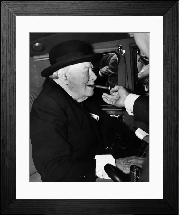 Framed Print : Winston Churchill pictured on his final visit to the House of Commons. 27th July 1964 Framed Print : Winston Churchill pictured on his final visit to the House of Commons. 27th July 1964