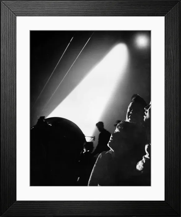 Framed Print : World War Two A composite image showing children looking up