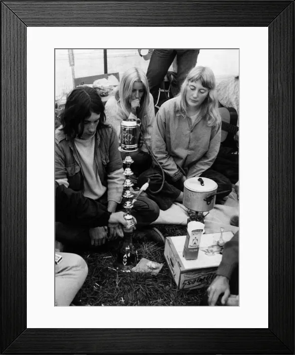 Framed Print : Hippies at Isle Of Wight Festival 1970