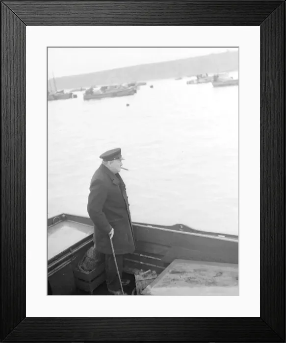 Framed Print : Winston Churchill lands on the Mulberry harbour on Sword Beach for a tour of inspection Framed Print : Winston Churchill lands on the Mulberry harbour on Sword Beach for a tour of inspection