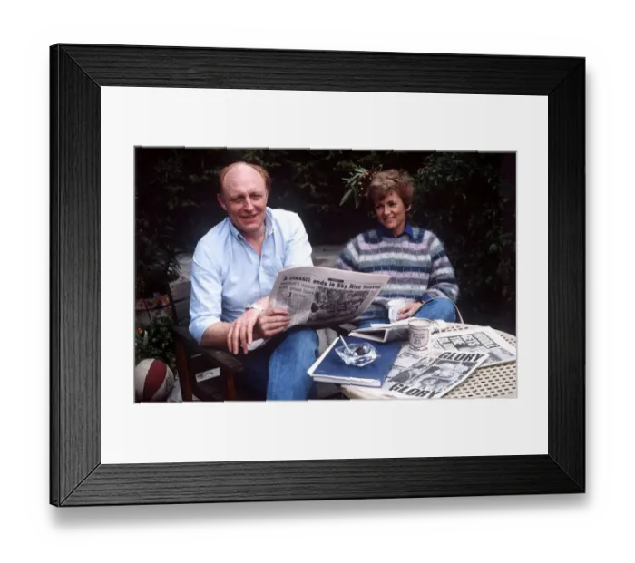 Framed Print : Labour leader Neil Kinnock and wife Glenys at their London home in 1987 Framed Print : Labour leader Neil Kinnock and wife Glenys at their London home in 1987