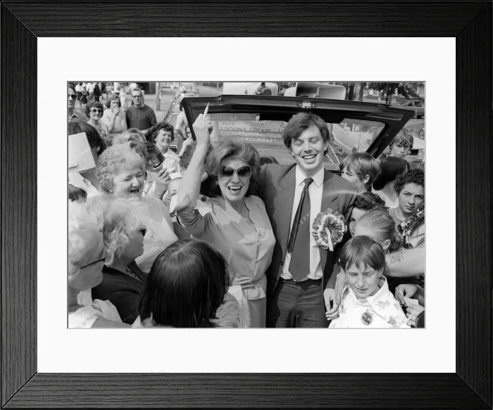 Framed Print : Pat Phoenix, Actress, 15th May 1982, in Slough to support Labour candidate Tony Blair Framed Print : Pat Phoenix, Actress, 15th May 1982, in Slough to support Labour candidate Tony Blair