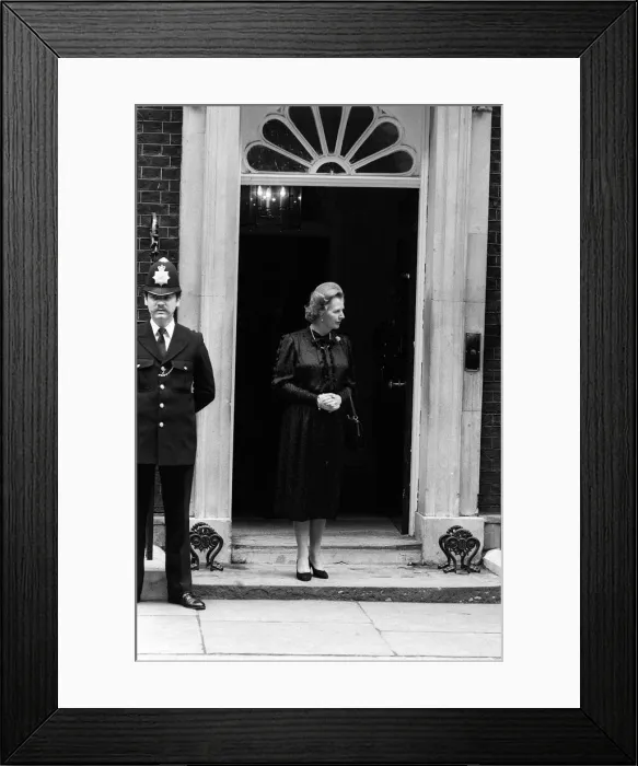 Framed Print : Margaret Thatcher June 1981 stands outside 10 Downing Street waiting for the arrival of Framed Print : Margaret Thatcher June 1981 stands outside 10 Downing Street waiting for the arrival of