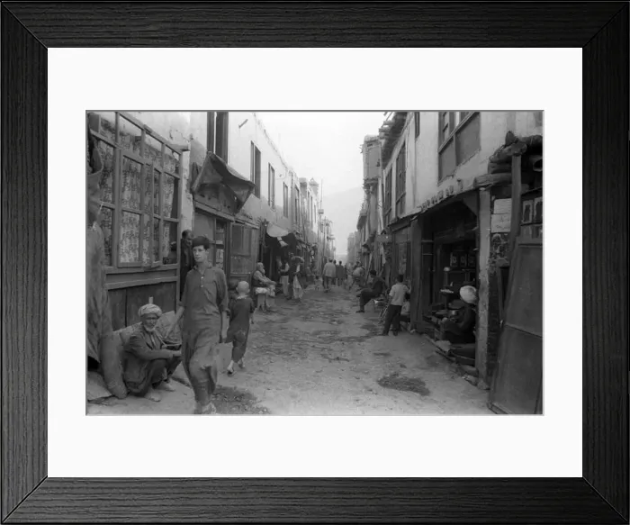 : Hippies in Afghanistan Aug 1971 - General Shots in the shopping : Hippies in Afghanistan Aug 1971 - General Shots in the shopping