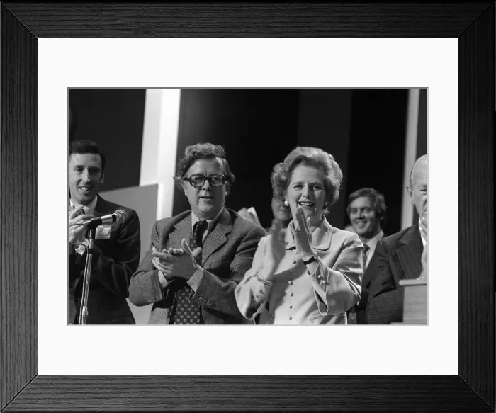 Framed Print : Geoffrey Howe and Margaret Thatcher October 1977 applaud the speech of William Hague