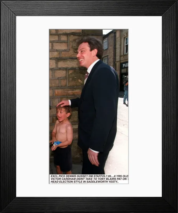 Framed Print : Tony Blair MP getting thirsty whilst working on the campaign trail Framed Print : Tony Blair MP getting thirsty whilst working on the campaign trail