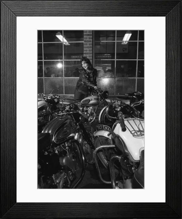 Framed Print : Motorbikes and riders gather at the famous Ace Cafe at Stonebridge Park on the North Framed Print : Motorbikes and riders gather at the famous Ace Cafe at Stonebridge Park on the North