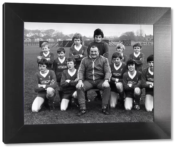 Manager Bob Paisley with Liverpool youngsters. back row l-r, Terry Hansen 9