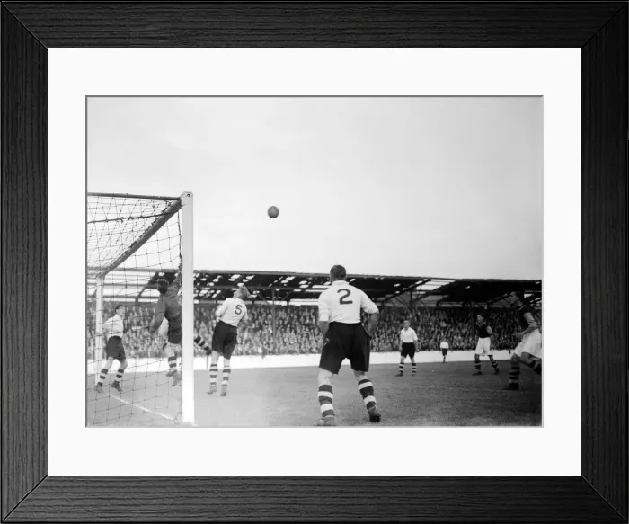 Framed Print : Action during the English league division one match between West Ham United Framed Print : Action during the English league division one match between West Ham United