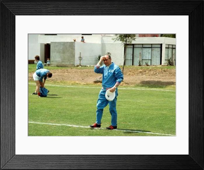Framed Print : England manager Alf Ramsey during a training session with the England team at Reforma Framed Print : England manager Alf Ramsey during a training session with the England team at Reforma