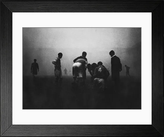 Framed Print : Moscow Dynamo v Arsenal at Tottenham Hotspurs White Hart Lane Framed Print : Moscow Dynamo v Arsenal at Tottenham Hotspurs White Hart Lane