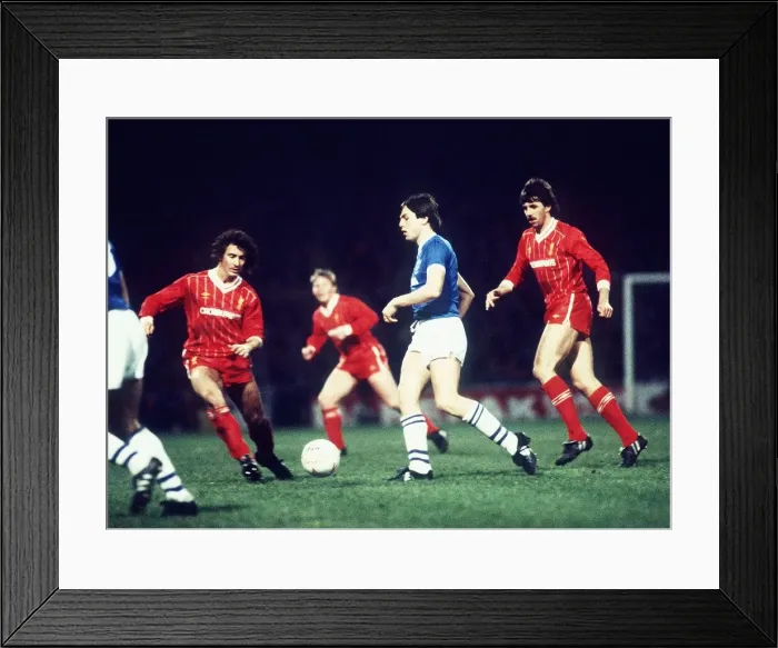 Framed Print : 1984 Milk cup Final Replay at Old Trafford. Liverpool 1 v Everton 0 Framed Print : 1984 Milk cup Final Replay at Old Trafford. Liverpool 1 v Everton 0