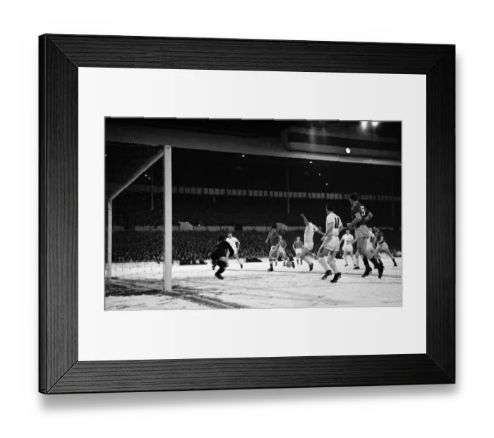 Framed Print : European Cup Semi Final Second Leg match at White Hart Lane. Tottenham Hotspur 2 v Framed Print : European Cup Semi Final Second Leg match at White Hart Lane. Tottenham Hotspur 2 v