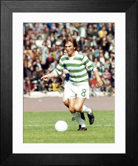 Framed Print : Kenny Dalglish of Celtic December 1975 Framed Print : Kenny Dalglish of Celtic December 1975