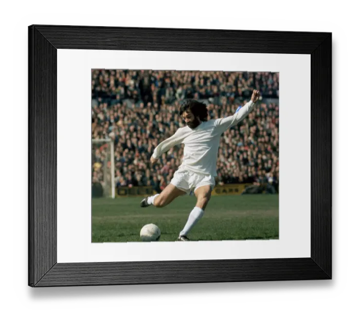 Framed Print : Manchester United footballer George Best in action April 1971