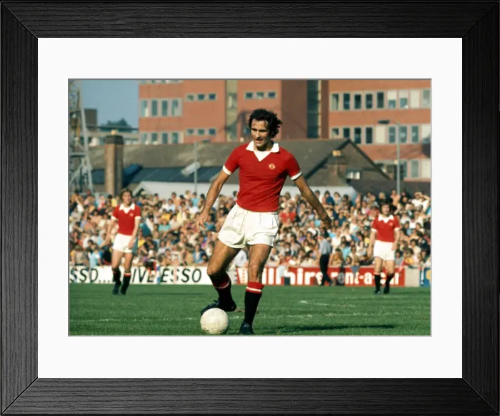 Framed Print : English League Division One match at Portman Road Ipswich Town 2 v Manchester Framed Print : English League Division One match at Portman Road Ipswich Town 2 v Manchester