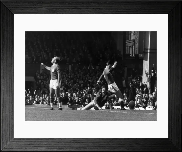 Framed Print : Liverpool v. Everton. Liverpool defender Ronnie Moran is furious as Everton