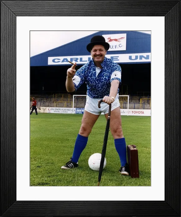 Framed Print : Michael Knighton, businessman & chairman of Carlisle United Football Club April 1993 Framed Print : Michael Knighton, businessman & chairman of Carlisle United Football Club April 1993