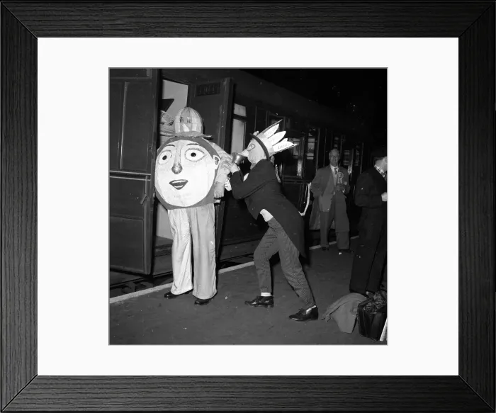 Framed Print : Luton Town fan dressed for the FA Cup semi-final against Norwich. 14th March 1959 Framed Print : Luton Town fan dressed for the FA Cup semi-final against Norwich. 14th March 1959