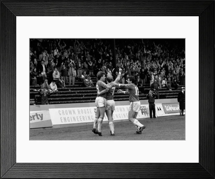 Framed Print : Charlton v. Leeds United. 23rd May 1987. Jim Melrose celebrates scoring Framed Print : Charlton v. Leeds United. 23rd May 1987. Jim Melrose celebrates scoring