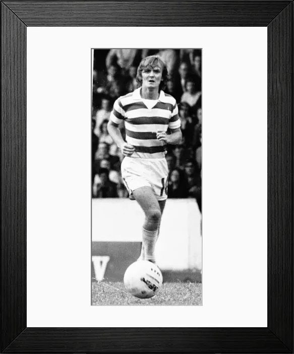 Framed Print : Davie Hay Celtic football player 1968 - 1974. Signed for Celtic in 1966