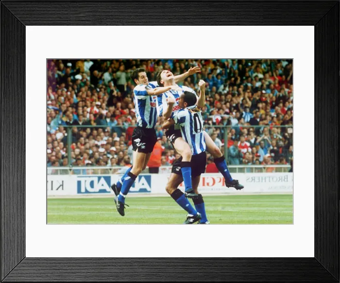 Framed Print : FA Cup Final at Wembley Stadium Arsenal 1 v Sheffield Wednesday 1 Framed Print : FA Cup Final at Wembley Stadium Arsenal 1 v Sheffield Wednesday 1