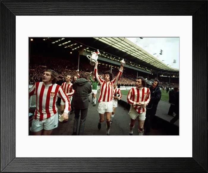 Framed Print : League Cup Final at Wembley Stadium Stoke City 2 v Chelsea 1 Stoke Framed Print : League Cup Final at Wembley Stadium Stoke City 2 v Chelsea 1 Stoke