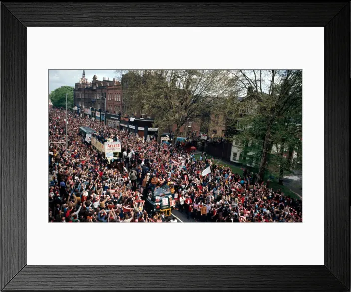 Framed Print : FA Cup Final at Wembley Stadium Arsenal 2 v Liverpool 1 The Arsenal team Framed Print : FA Cup Final at Wembley Stadium Arsenal 2 v Liverpool 1 The Arsenal team