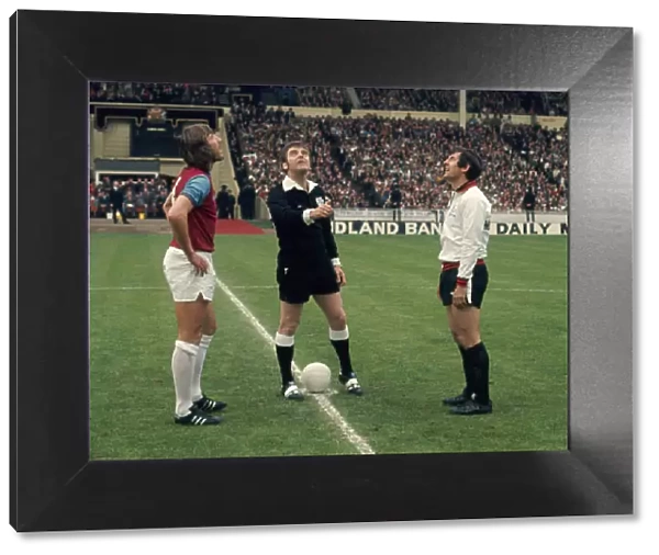 FA Cup Final West Ham v Fulham May 1975 The referee tosses a coin before kick off
