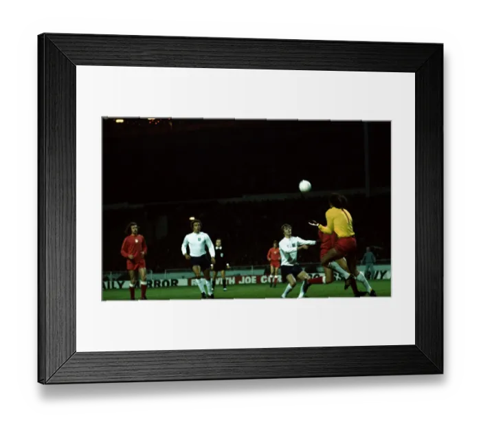 Framed Print : World Cup Qualifier at Wembley Stadium England 1 v Poland 1 Polish goalkeeper Framed Print : World Cup Qualifier at Wembley Stadium England 1 v Poland 1 Polish goalkeeper