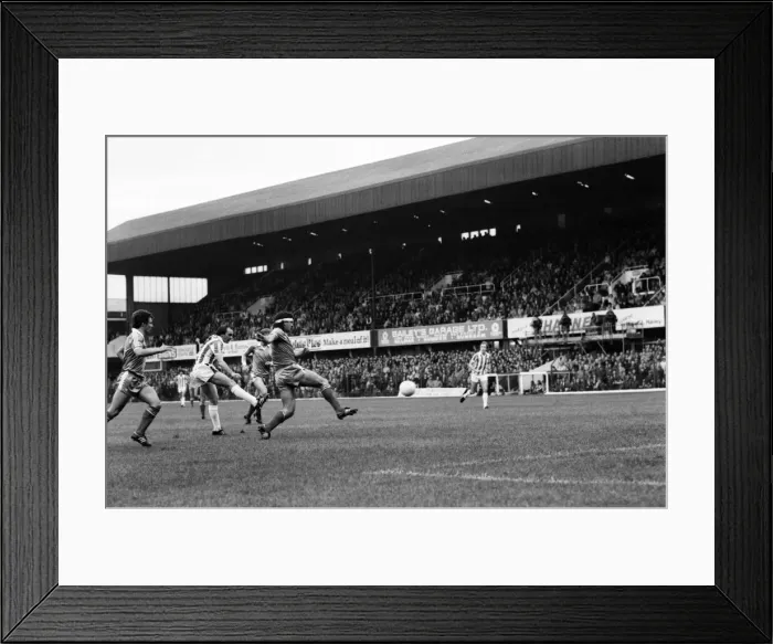 Framed Print : English League Division One match. Stoke 3 v Brighton and Hove Albion 0 Framed Print : English League Division One match. Stoke 3 v Brighton and Hove Albion 0